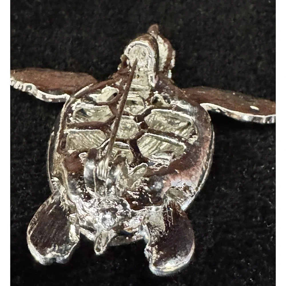 Vintage Sea Turtle Rhinestone Brooch Green Pink Crystal‎ Figural Animal Jewelry